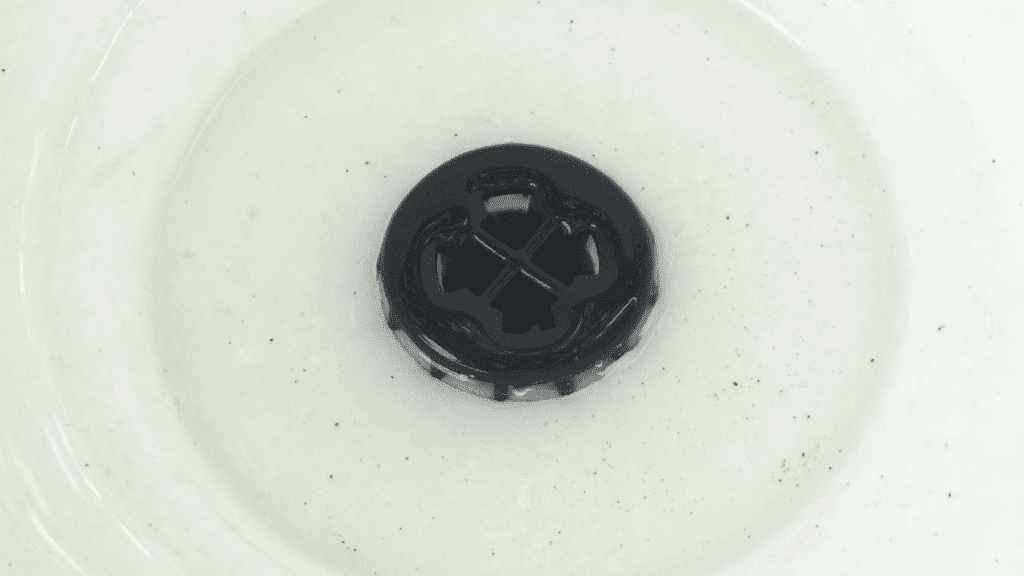 Kelebihan tangki air Total Drain Penguin